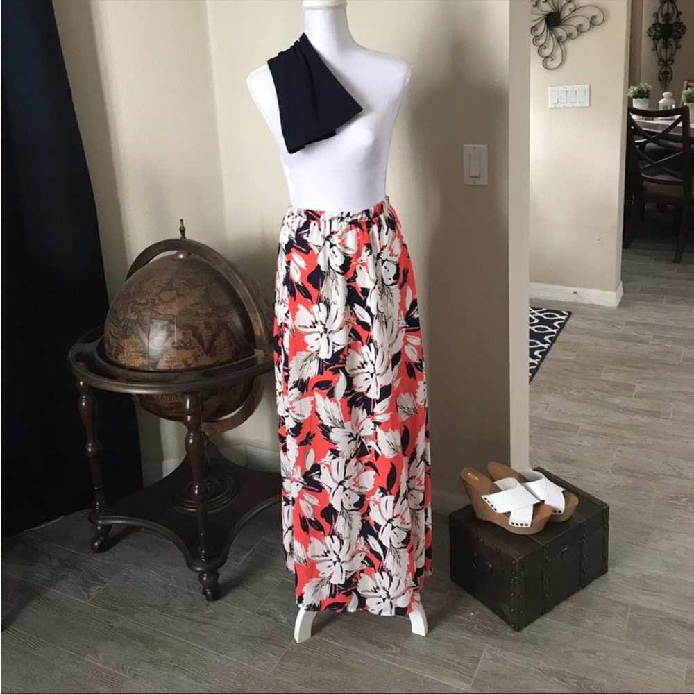 Breathtaking Navy & White Floral  Maxi Skirt